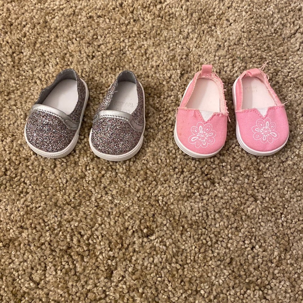 American girl 2 pack of shoes
